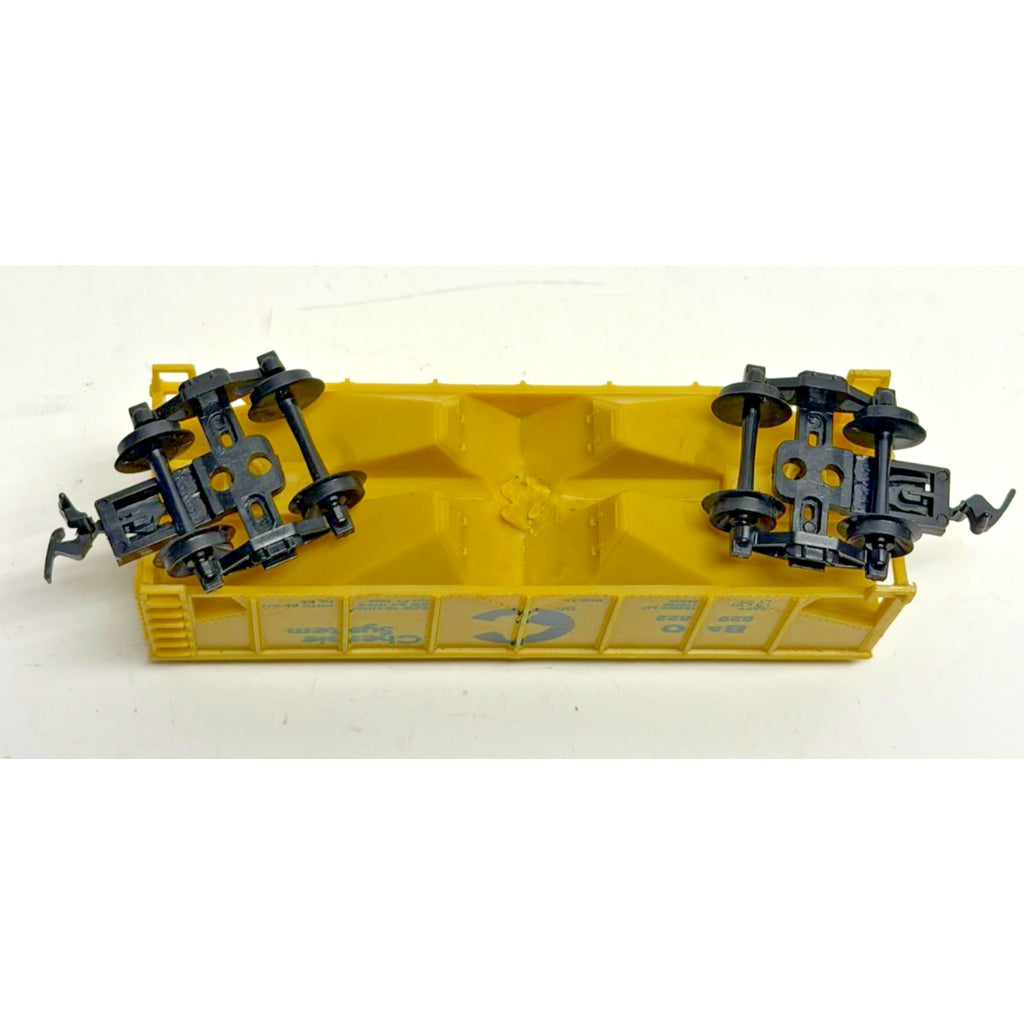 Vtg HO Scale Life-Like, 2 Bay Hopper, Chessie System B&O, Yellow, #629822 no box