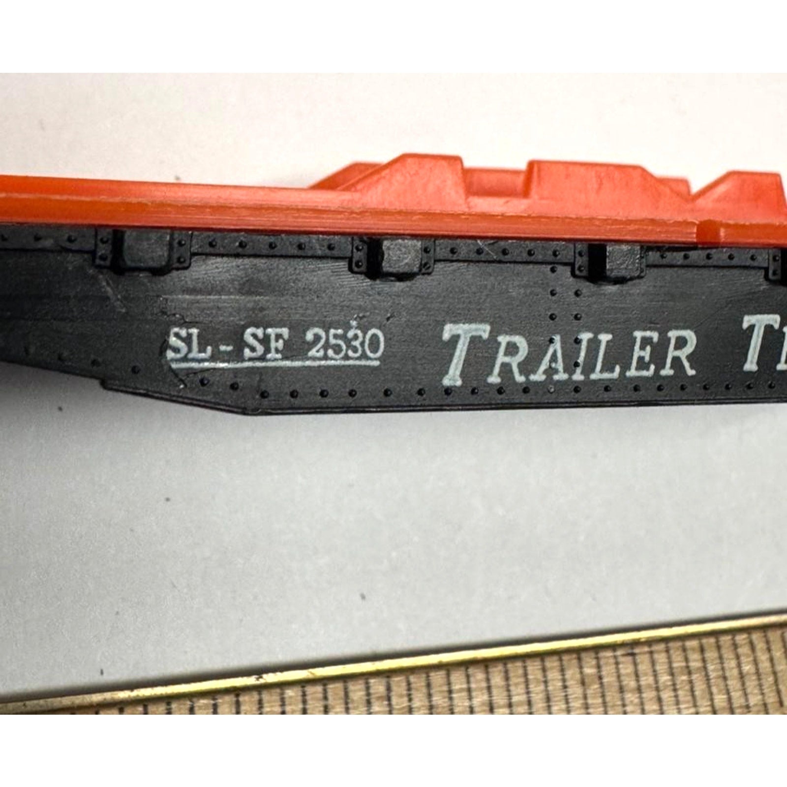 VINTAGE Tyco HO Scale Train Car SL-SF 2530 Knuckler Coupler — Skid Flat Car