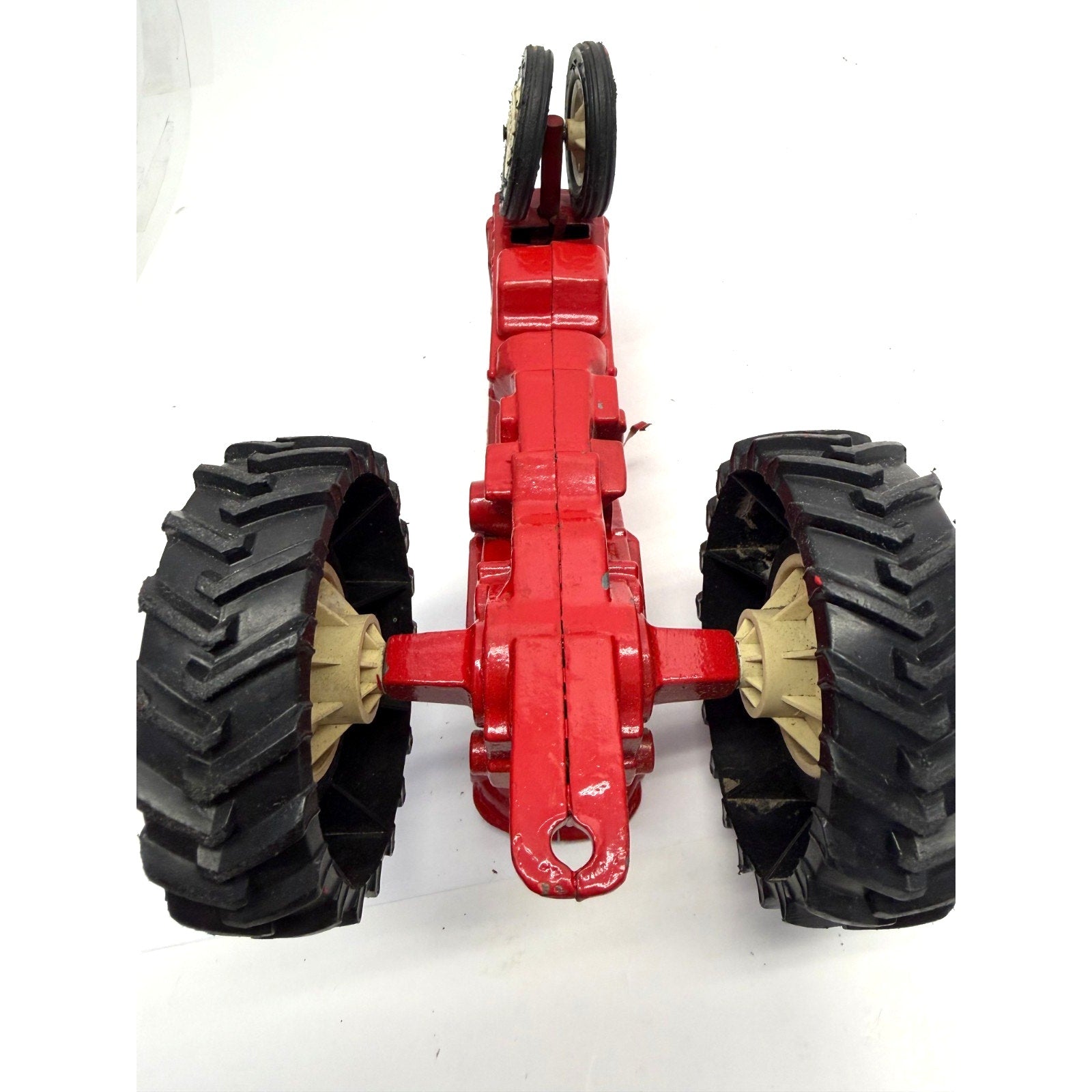 Vintage Ertl Diecast 1/16 Scale Red International Narrow Front Tractor