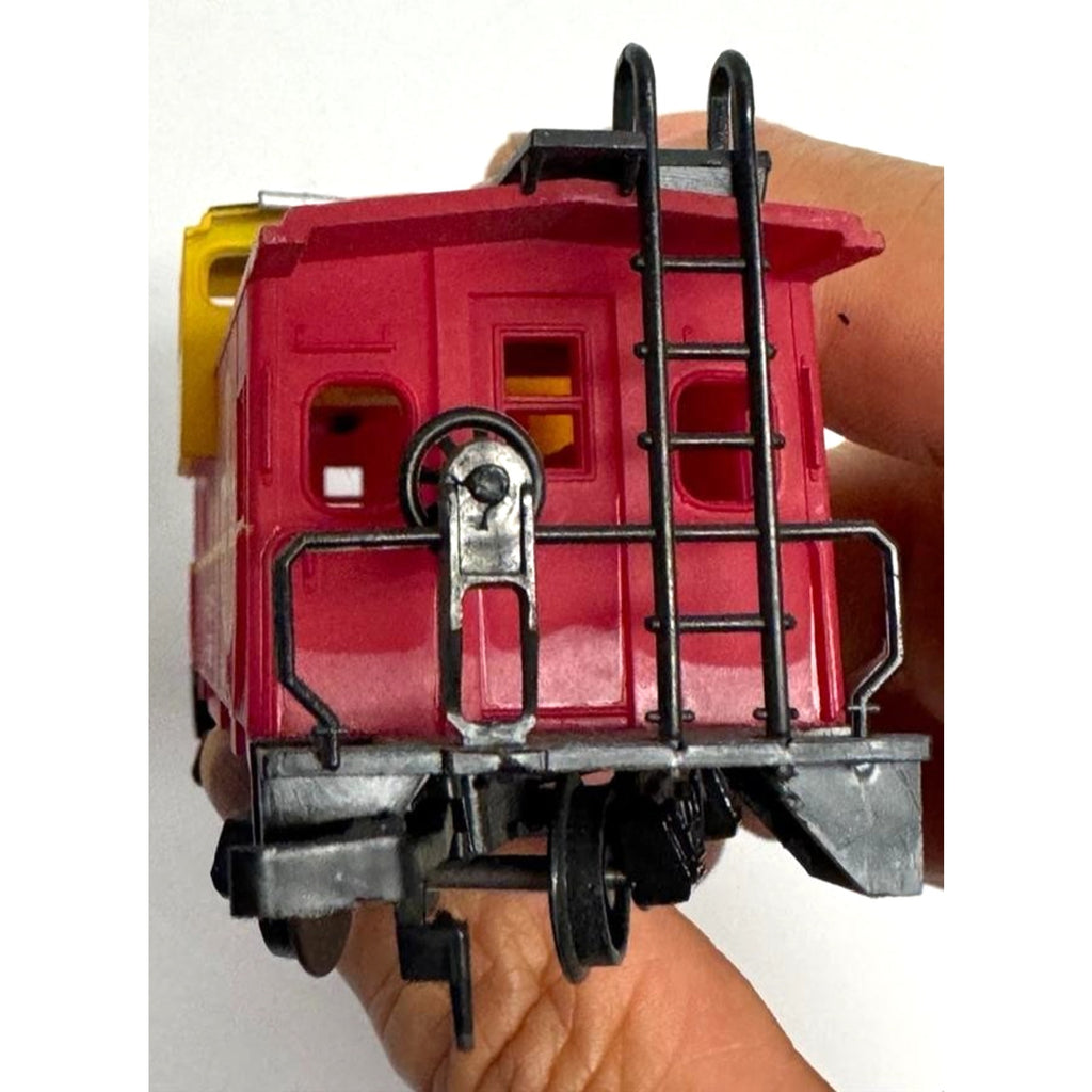 Vintage Toy Railroad Bachmann HO Scale 43 1007 02 Wide Vision Caboose Santa Fe