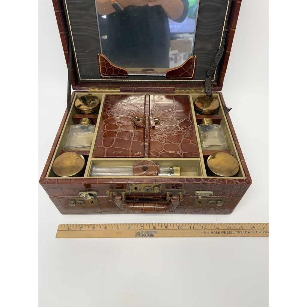 VINTAGE Saks Fifth Avenue NY Alligator-Embossed Leather Vanity Case