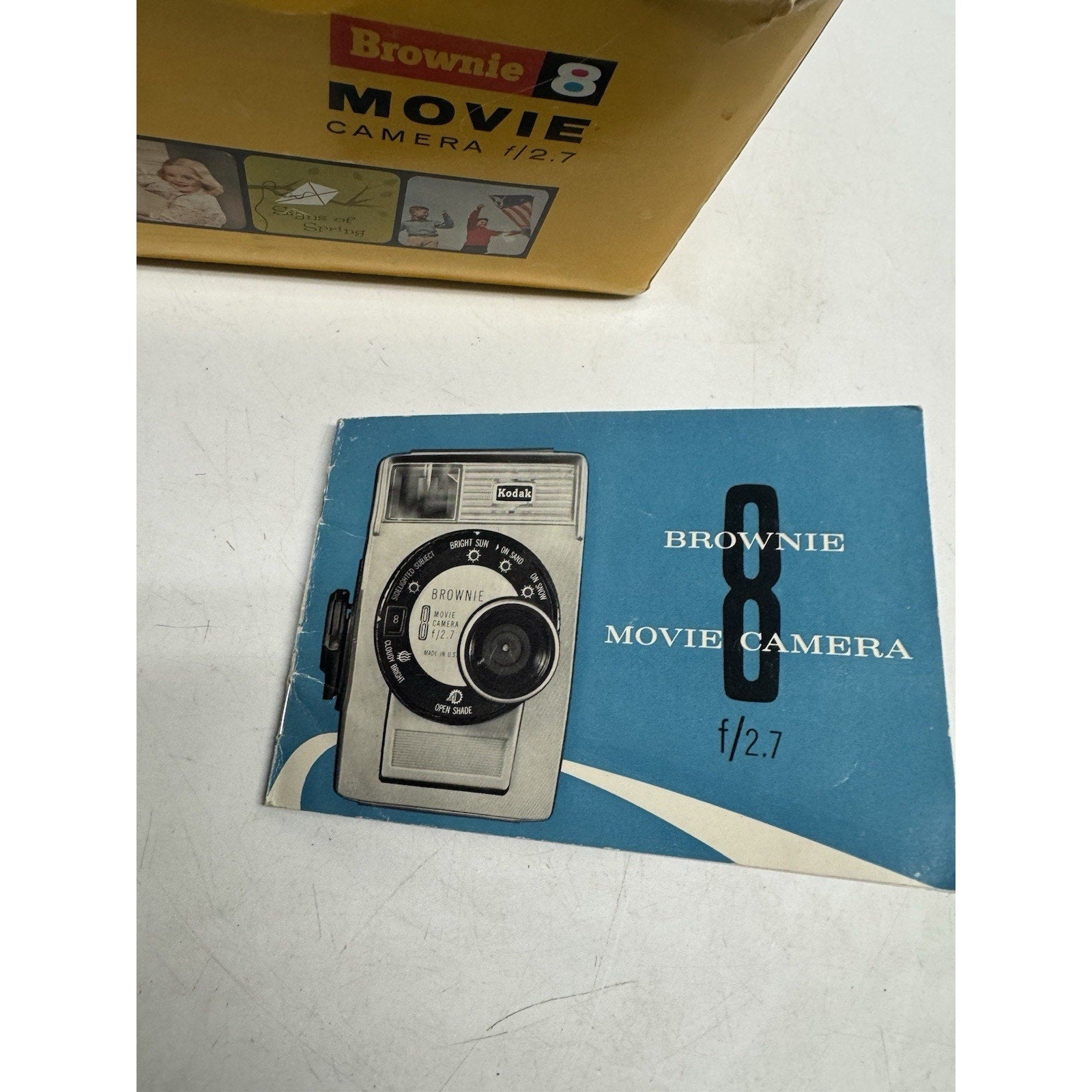 Vintage KODAK Brownie 8 No. Model 142 Video Movie Camera F/2.7 8MM