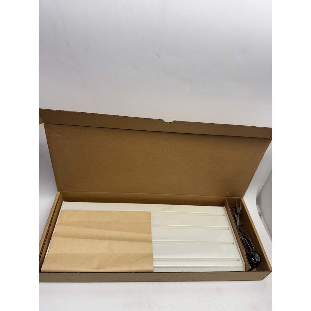 VINTAGE NOS Focal Dual-Light Super Slide Editor, Model: 20-00-28