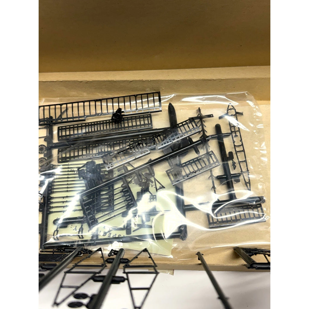VINTAGE NEW Renwal #256 1/72 Fabulous Flying Machines - SEALED PARTS