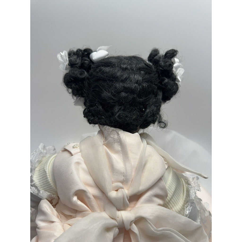 VINTAGE World Gallery laura Colabe Charity Porcelain Doll Seating Position 15"