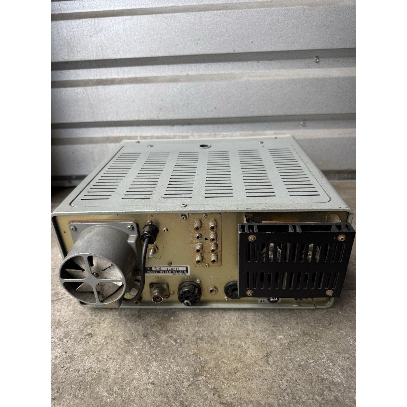 VINTAGE UNTESTED Yaesu FT-101 Transceiver