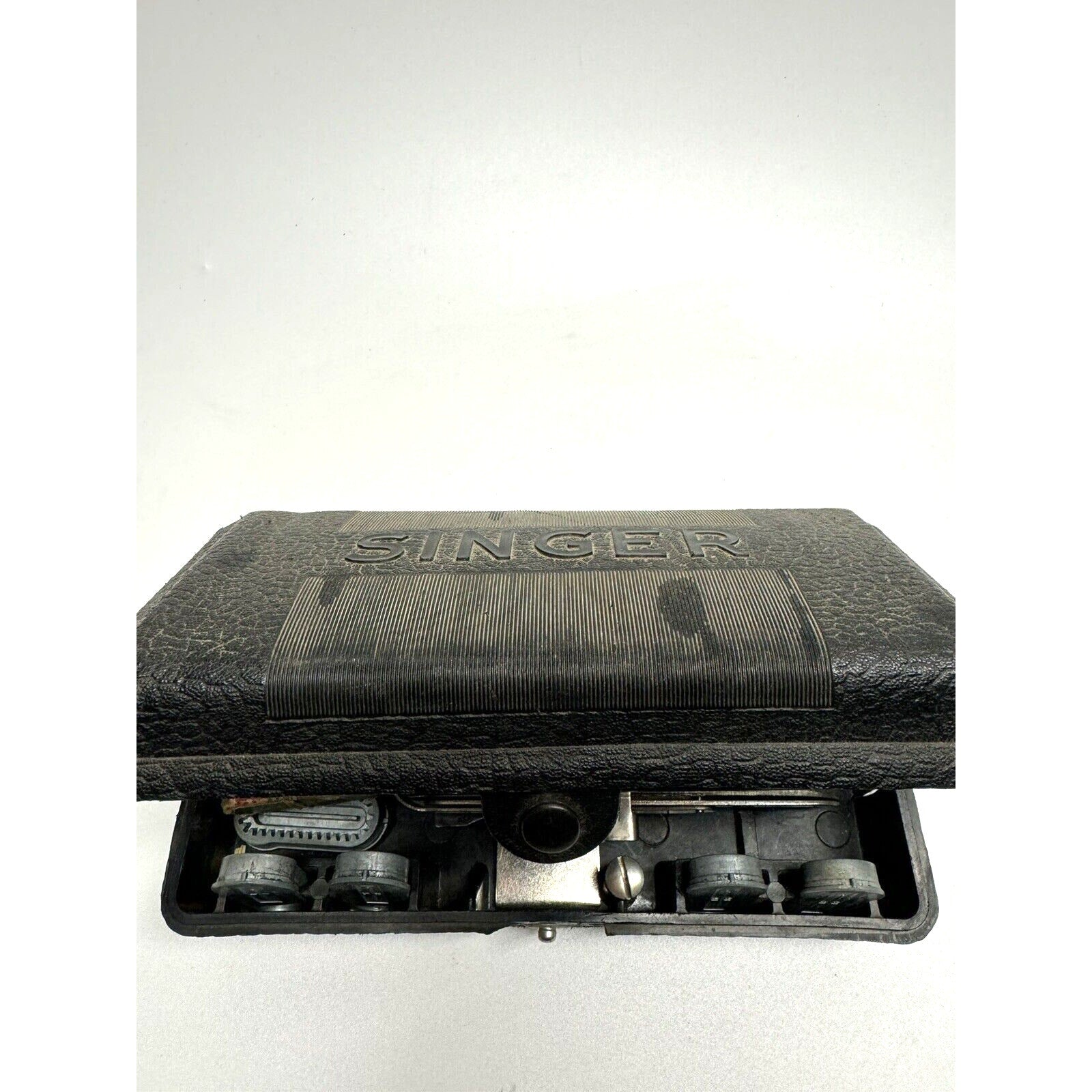Vintage Singer Sewing Machine Buttonholder No. 160506