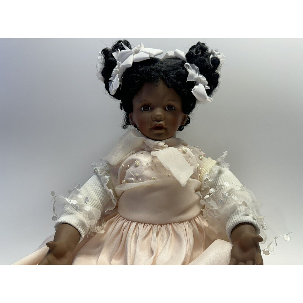 VINTAGE World Gallery laura Colabe Charity Porcelain Doll Seating Position 15"