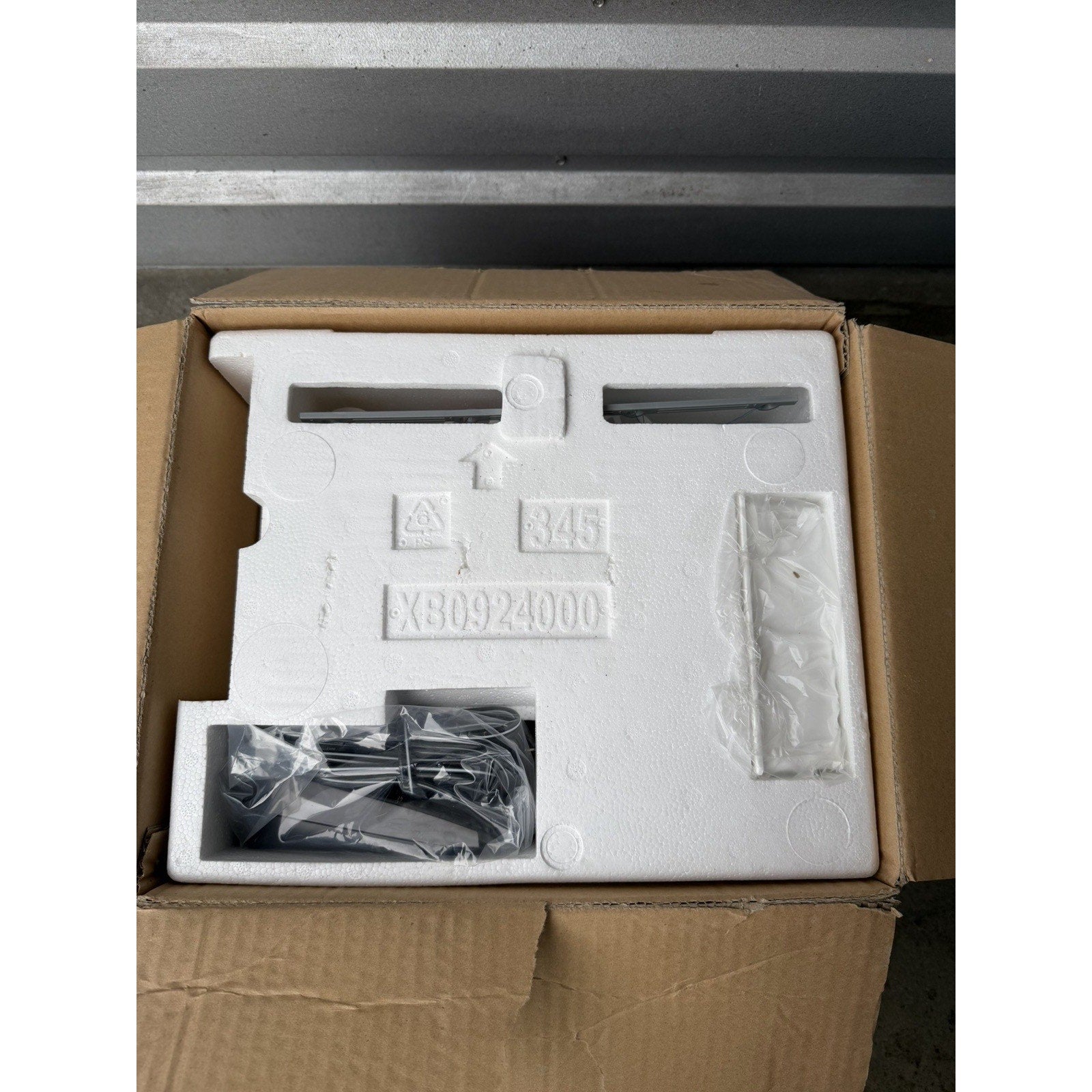 VINTAGE SEALED Brother 1034D 3/4 Lay-In Thread Sewing Serger Overlock Machine