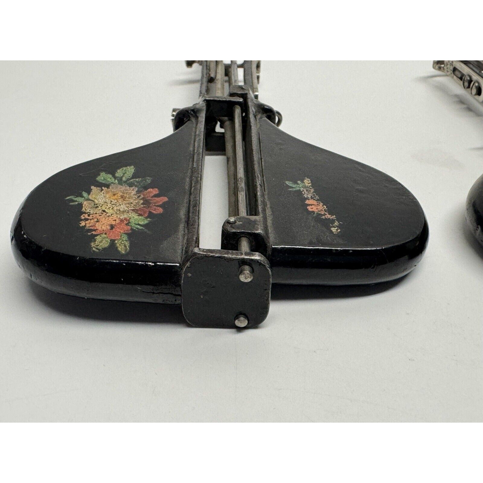 VINTAGE 1886 Jewel Stitcher Hand Tool Sewing Machine Pair