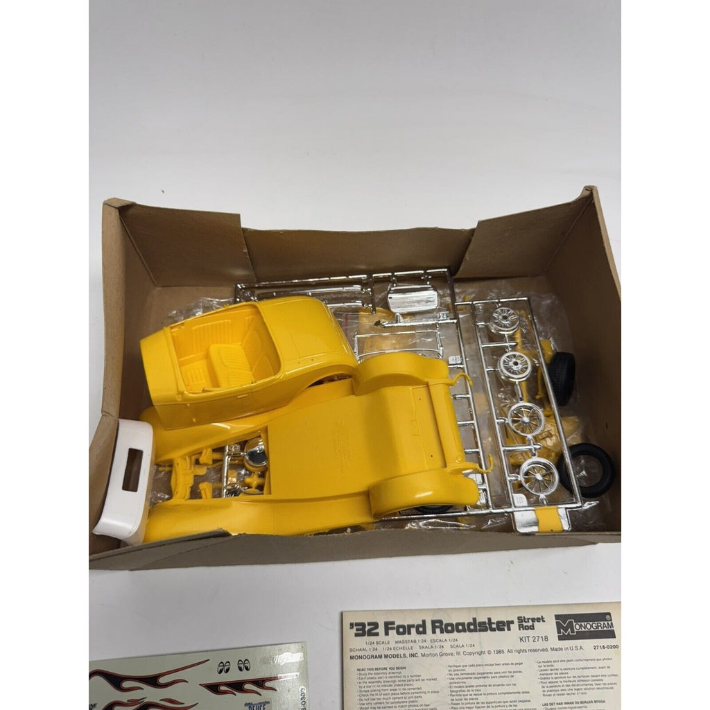 VINTAGE NOS 1985 MONOGRAM 1932 FORD ROADSTER STREET ROD KIT#2718 1/24