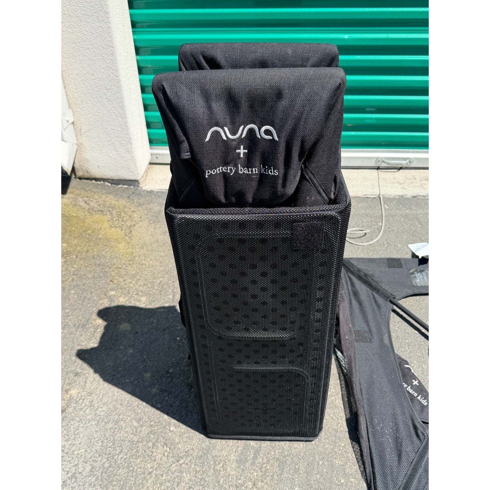 Nuna Sena Aire Playard & Travel Crib - Caviar Black