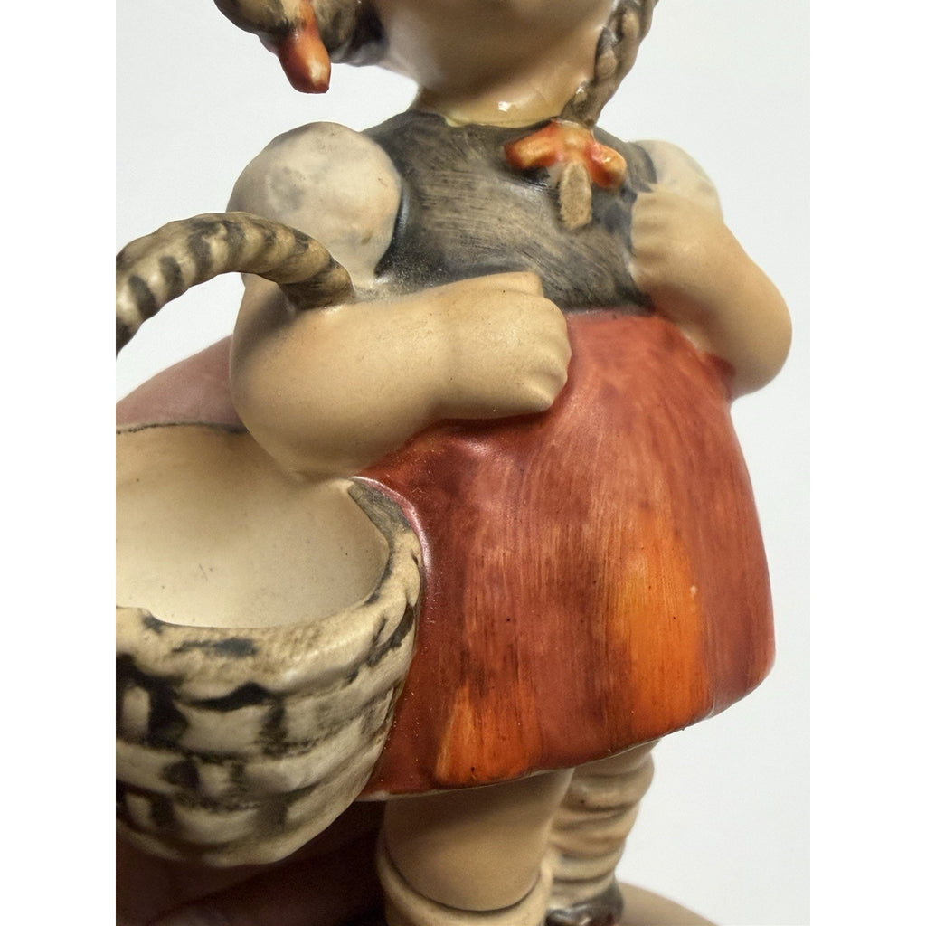 Vintage M.I. Hummel Figurine “Little Shopper” #96 Goebel W. Germany