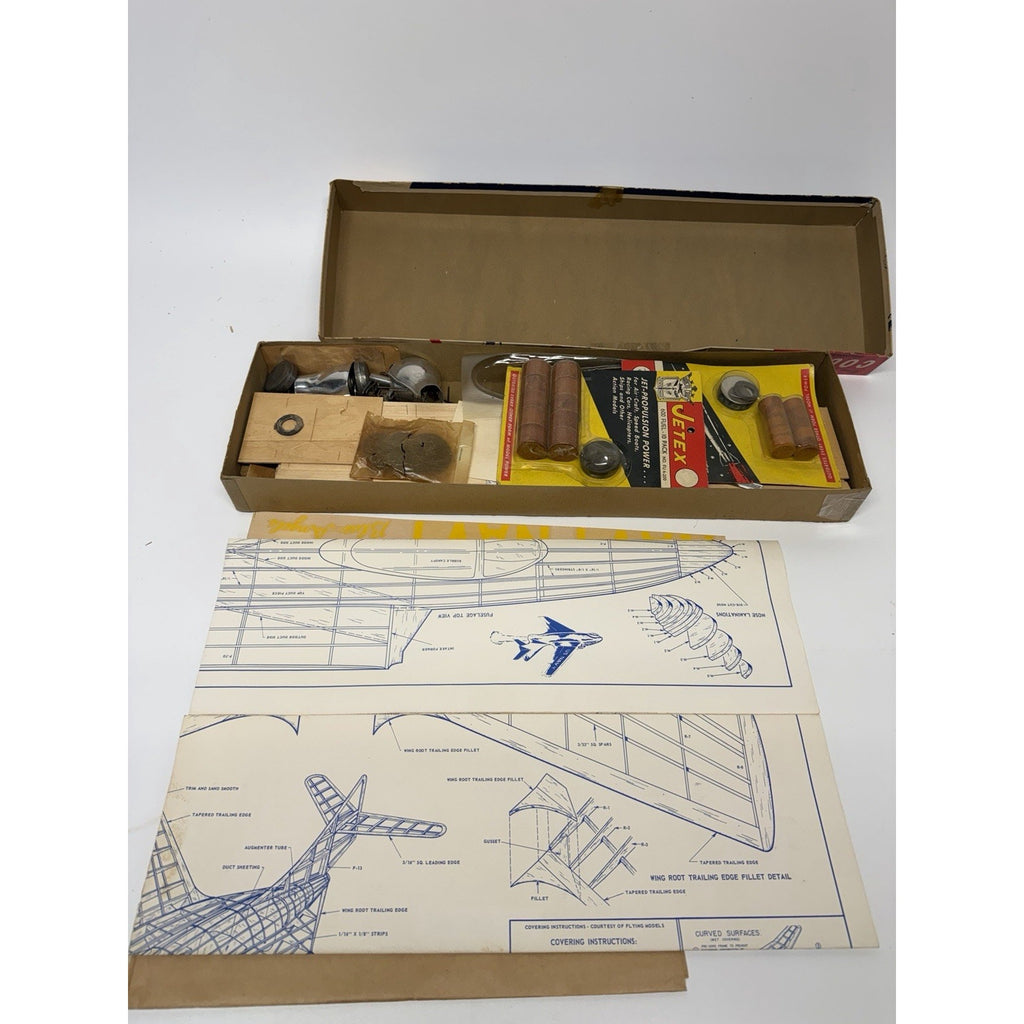 VTG AMERICAN TELASCO F9F-8 "COUGAR" JETEX POWER FREE FLIGHT MODEL AIRPLAIN KIT