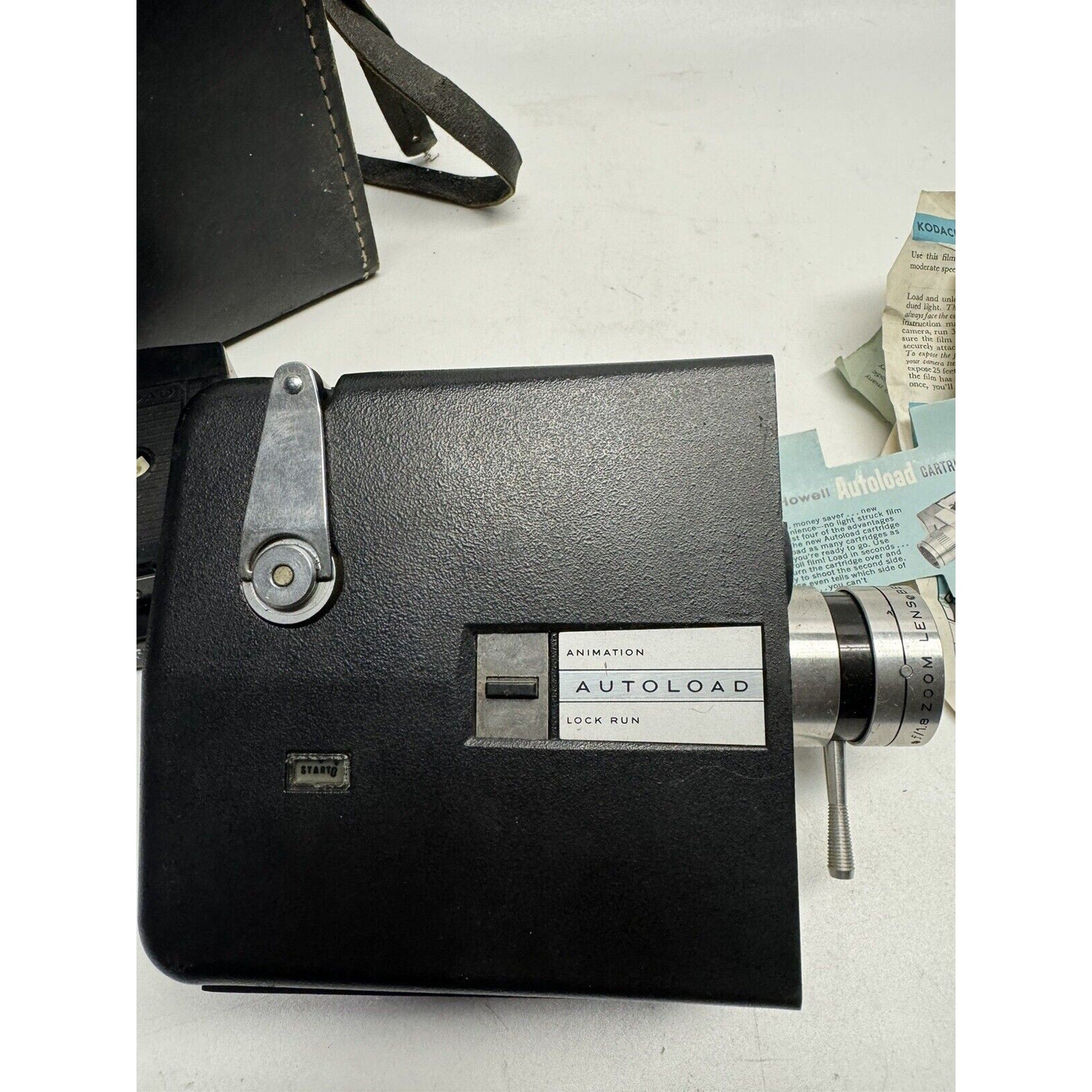 VINTAGE BELL & HOWELL REFLEX ZOOM AUTOLOAD 8MM MAGAZINE MOVIE CAMERA UNTESTED