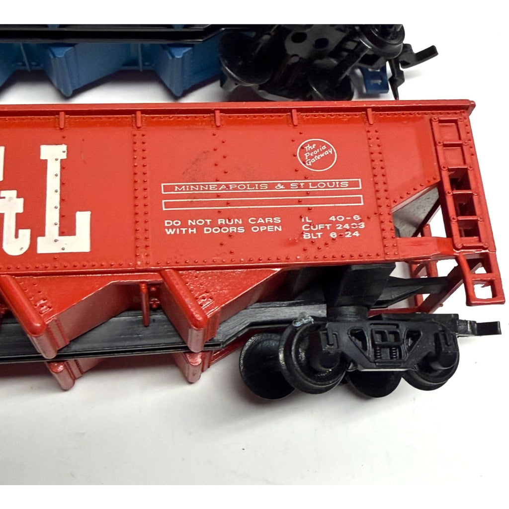 Vtg Lot 2 HO Scale Quad Hopper Cars: Bachmann M&StL 541085 & Tyco B&M 12608