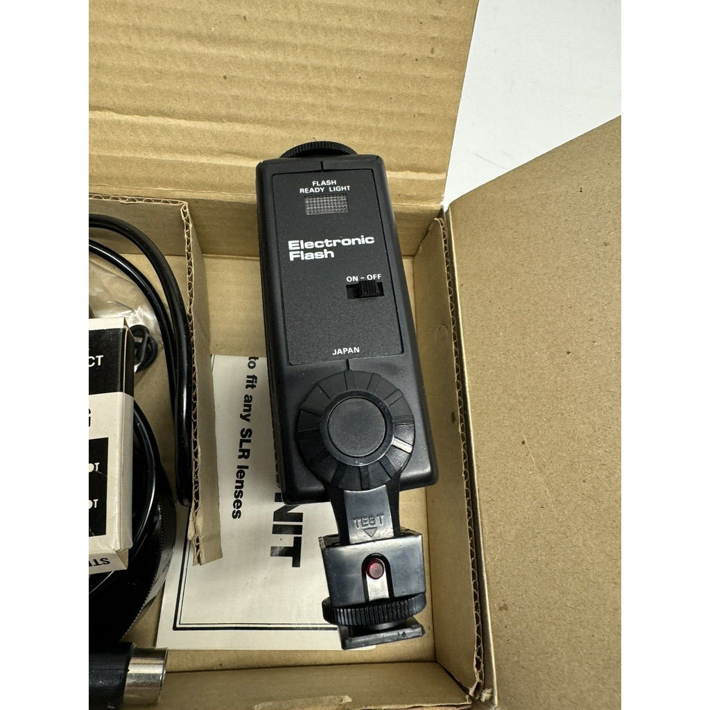 VINTAGE NOS DOI Circle Flash Unit to Fit Any SLR Lenses