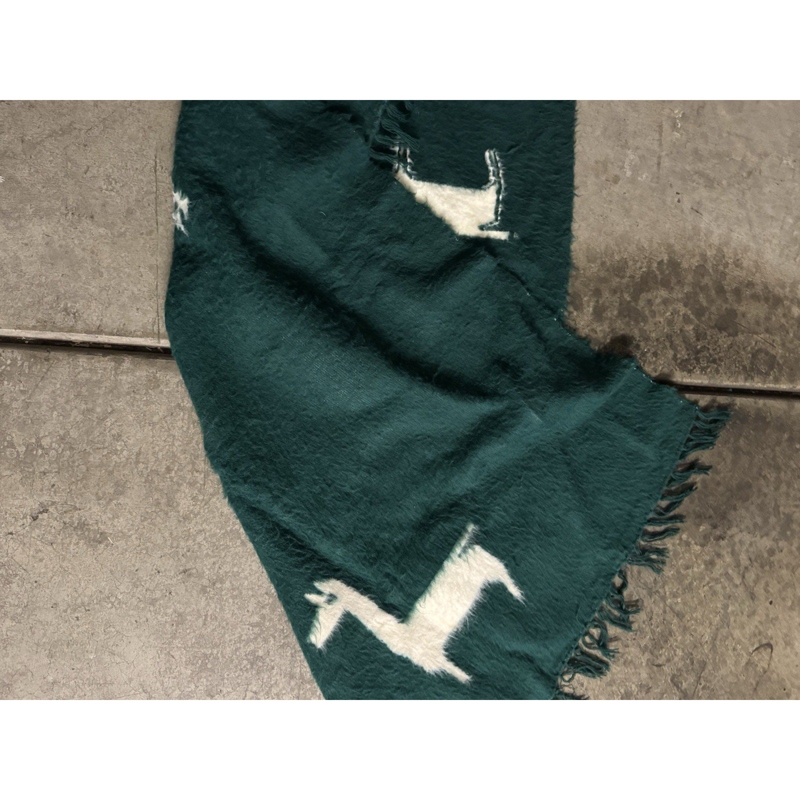 Vintage 1980 Alpaca Peruvian Wool Poncho/Blanket Lima Peru Green 52"X41"