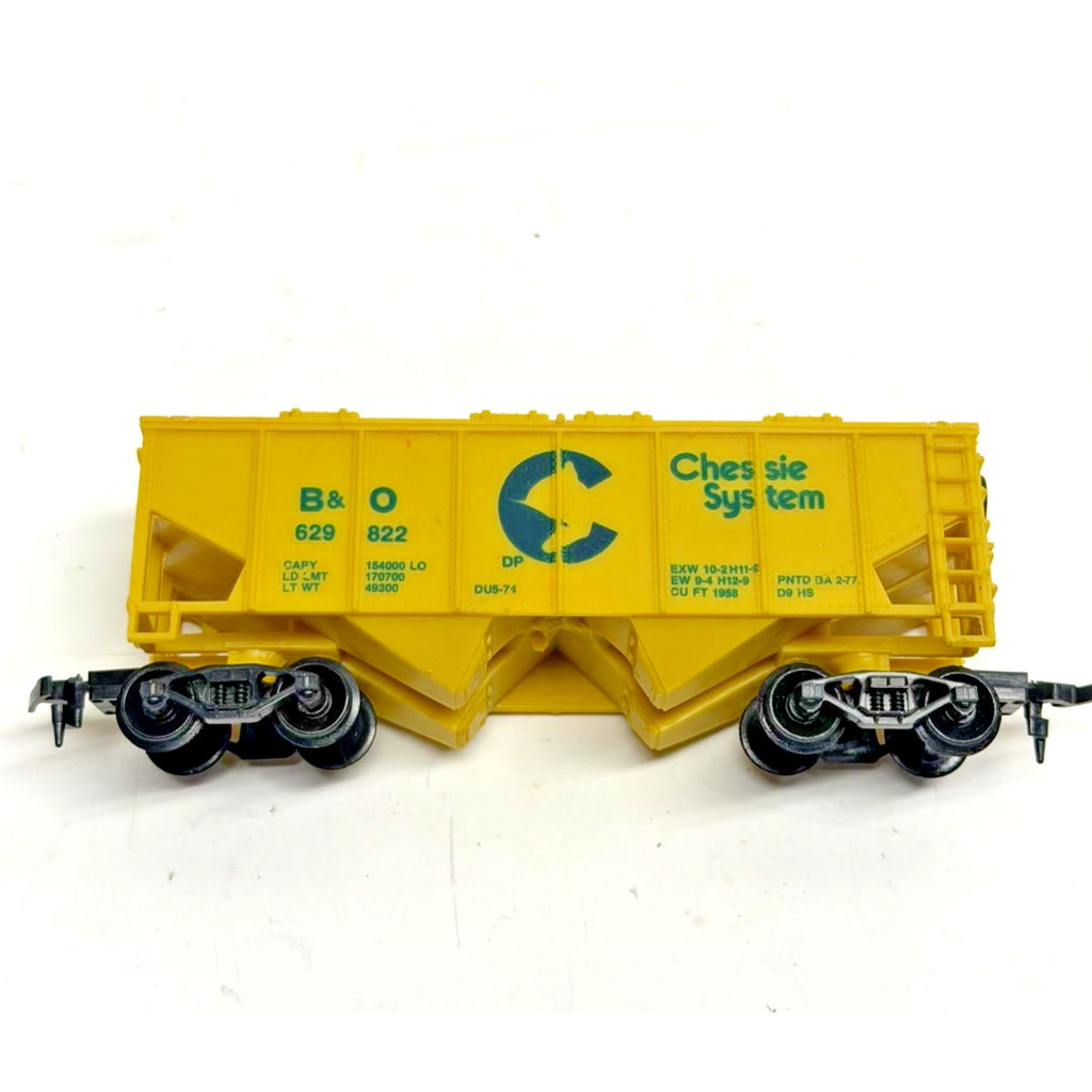 Vtg HO Scale Life-Like, 2 Bay Hopper, Chessie System B&O, Yellow, #629822 no box