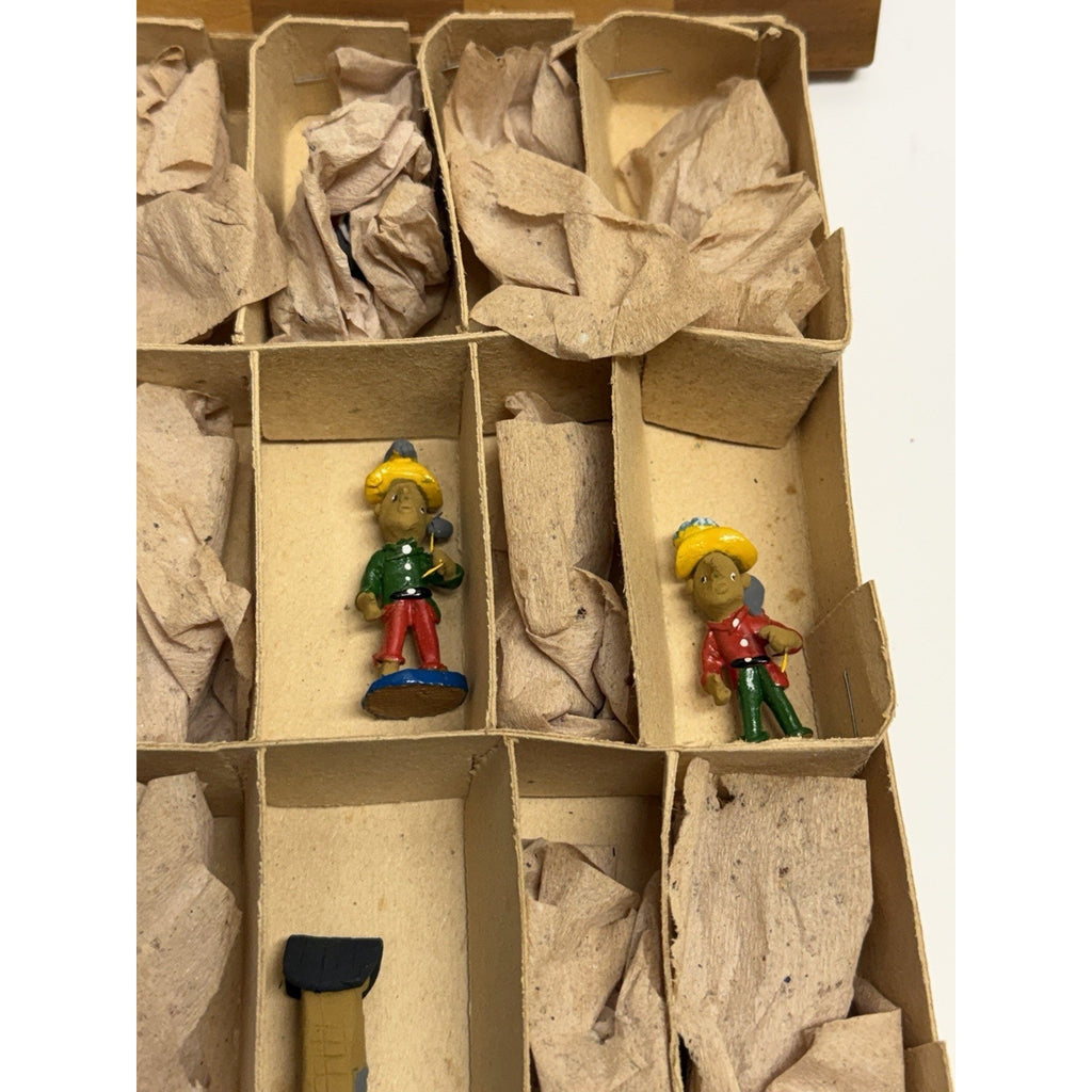 Vintage NOS Handmade Painted Crafted Brazilian Chess Set Clay 31 Figurines