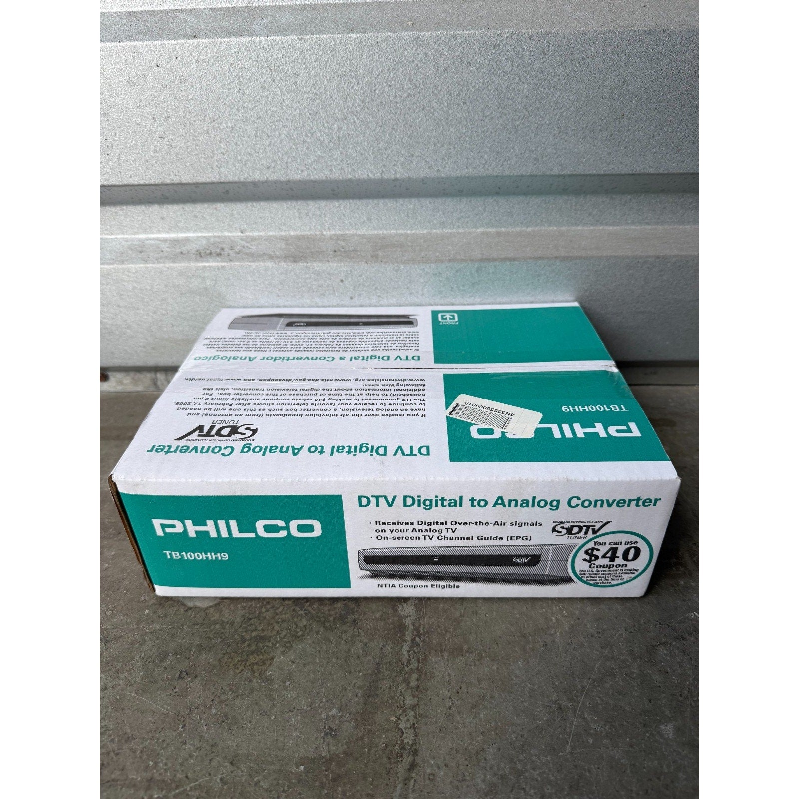 VINTAGE SEALED Philco TB100HH9 DTV Digital to Analog Converter TV Converter Box