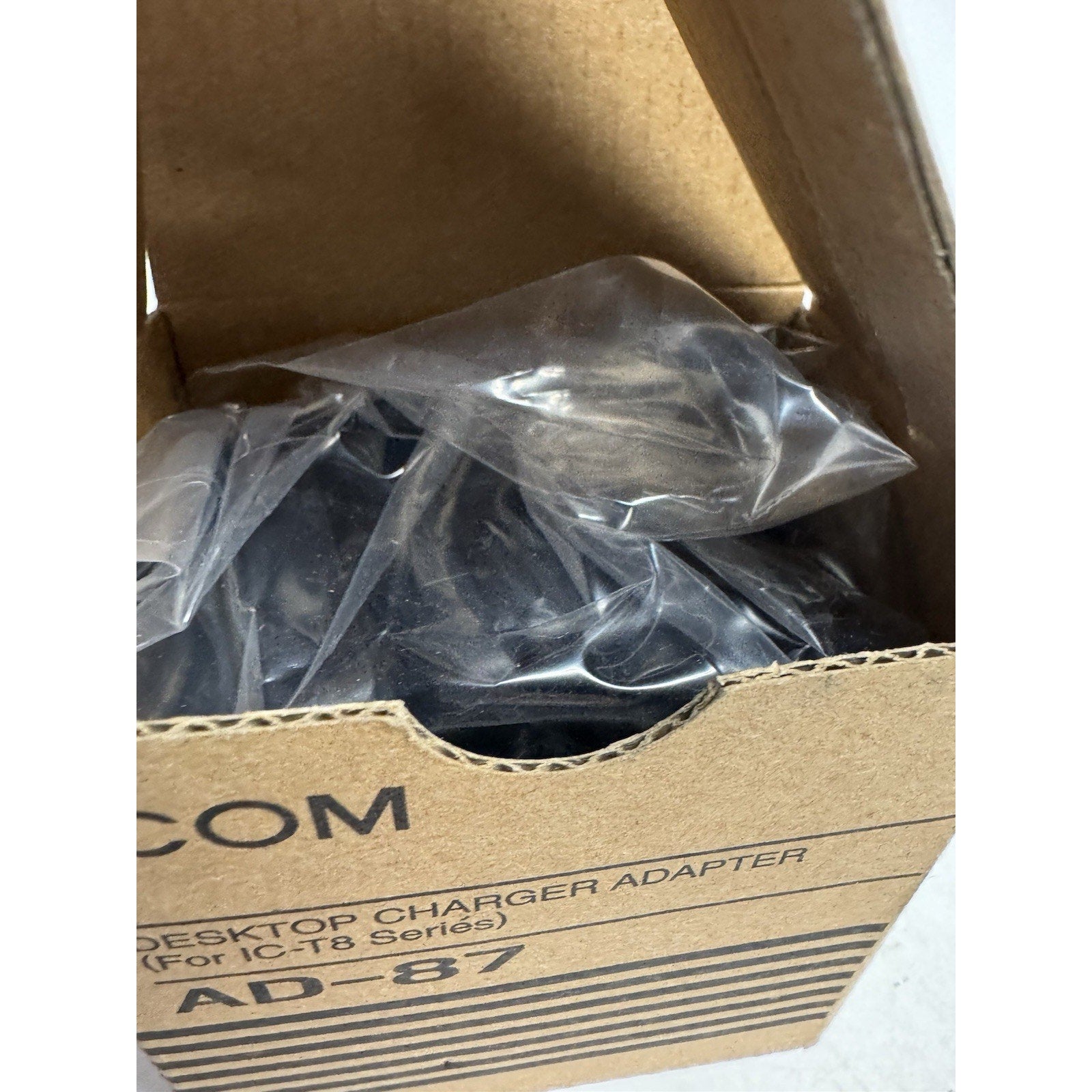 VINTAGE SEALED NEW ICOM IC-AD87 Charger Adapter Cup for IC-T8 Series