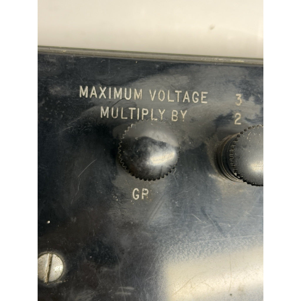 VINTAGE LEEDS & NORTHRUP 7591 VOLT BOX POTENTIOMETER ~~ UNTESTED