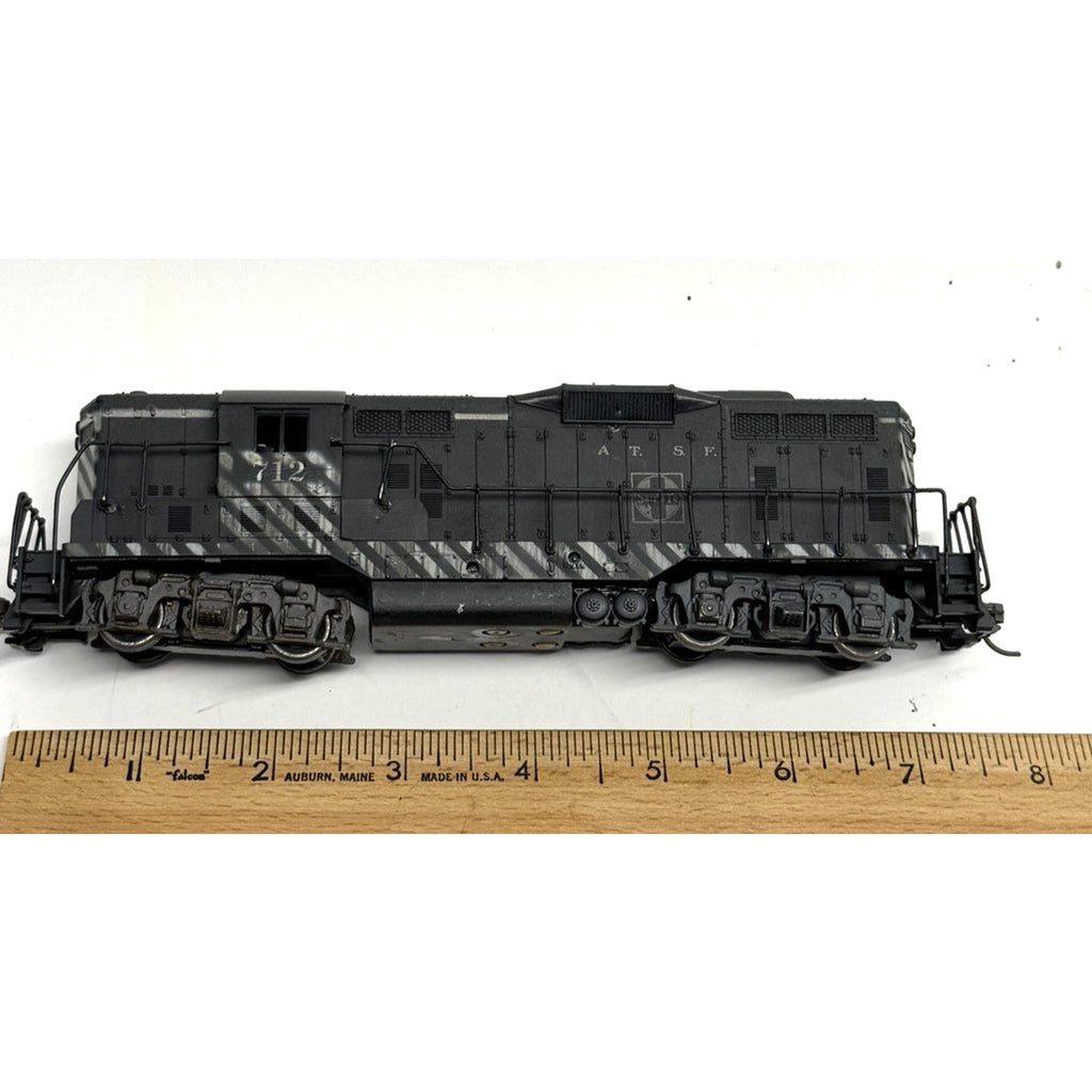 Vintage Athearn Genesis HO ATSF Santa Fe EMD GP7 Diesel Locomotive #712